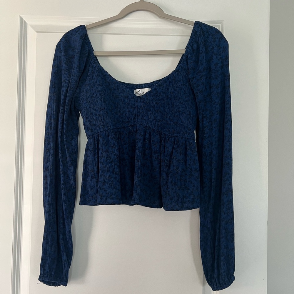 Hollister Navy Smocked Scoop-Neck Long Sleeve Peplum Top